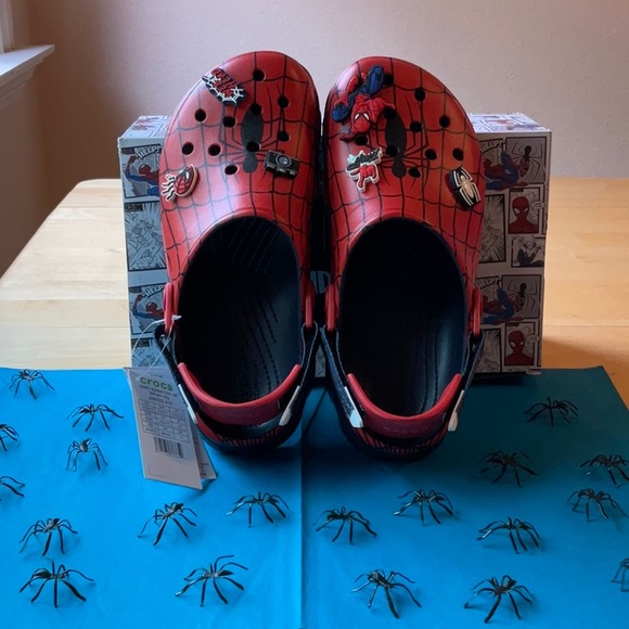🕷️🕸️🕷️ CROCS SPIDER- MAN CLOG 🕷️🕸️🕷️ NWT 🕷️🕸️🕷️ - Picture 3 of 16